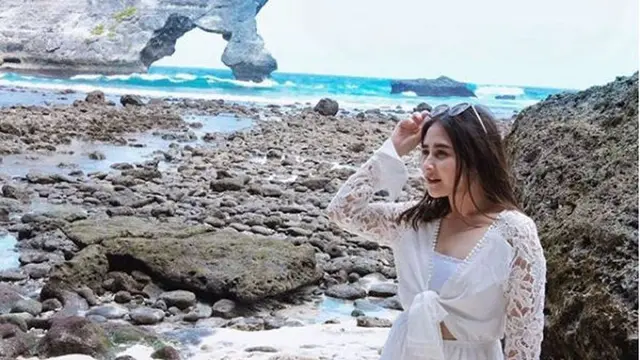 Prilly Latuconsina (Foto: Instagram)