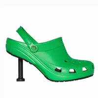 Intip penampilan koleksi terbaru Balenciaga x Crocs, sepatu unik dengan hak tinggi. (Foto: Instagram.com/Thesnobette).