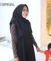Pemeran dan Youtube Ria Ricis memperlihatkan rumahnya yang akan dijual. Perempuan seorang anak itu juga mengungkapkan alasannya menjual rumah. Sebelumnya, rumah tangga pasangan Ria Ricis dan Teuku Ryan sedang menjadi sorotan. [Youtube/Ricis Official]