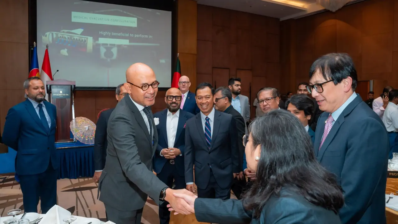 Wakil Menteri Luar Negeri Republik Indonesia, Arrmanatha Christiawan Nasir menghadiri kegiatan Indonesia-Bangladesh Business Gathering and Networking Dinner pada 1 Juni 2025 di Dhaka, Bangladesh. (Dok. Kemlu RI)