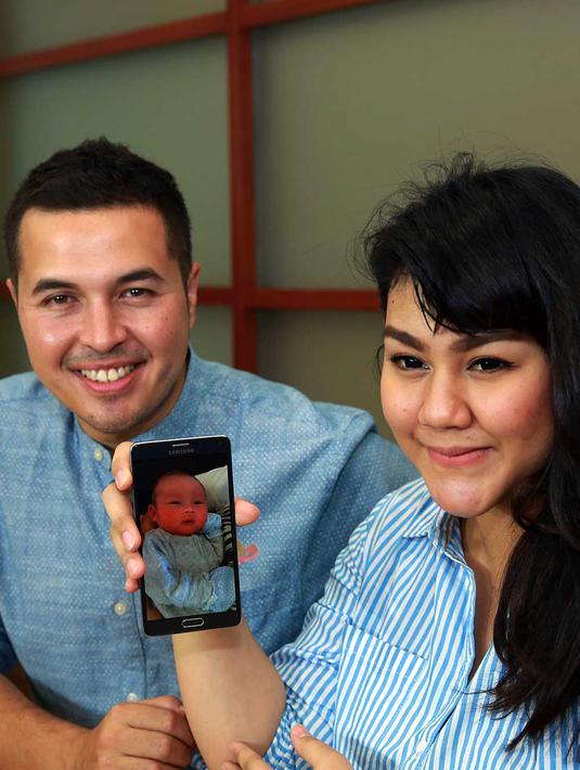 Bahagianya Sissy Priscillia dan Rifat Sungkar Sambut Kelahiran Buah