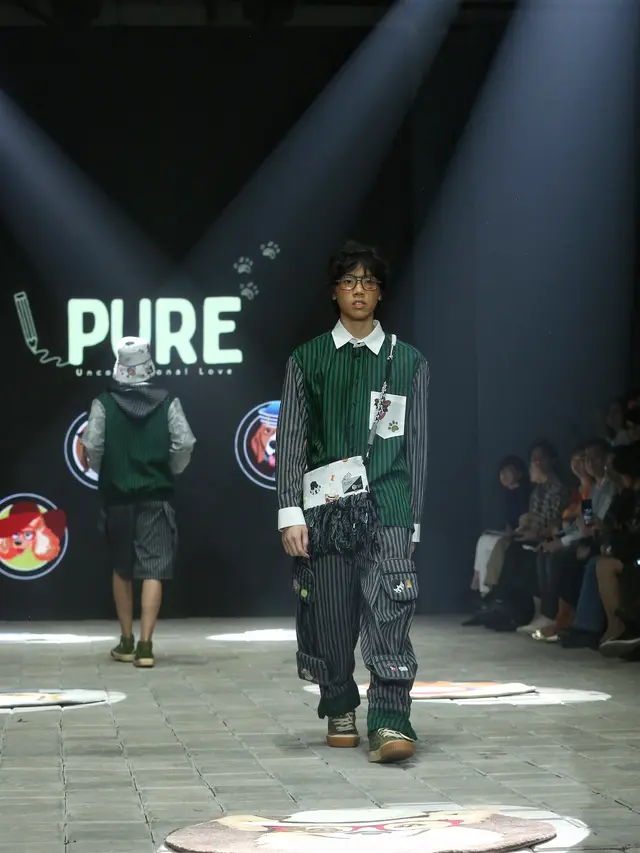 Pure (Unconditional Love), Koleksi Busana Etnik yang Playful Karya Adrie Basuki dan Seniman Neurodiverse Evan Hartono