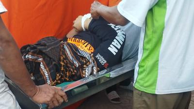 Relawan Gempa NTT Meninggal Saat Bagikan Bantuan