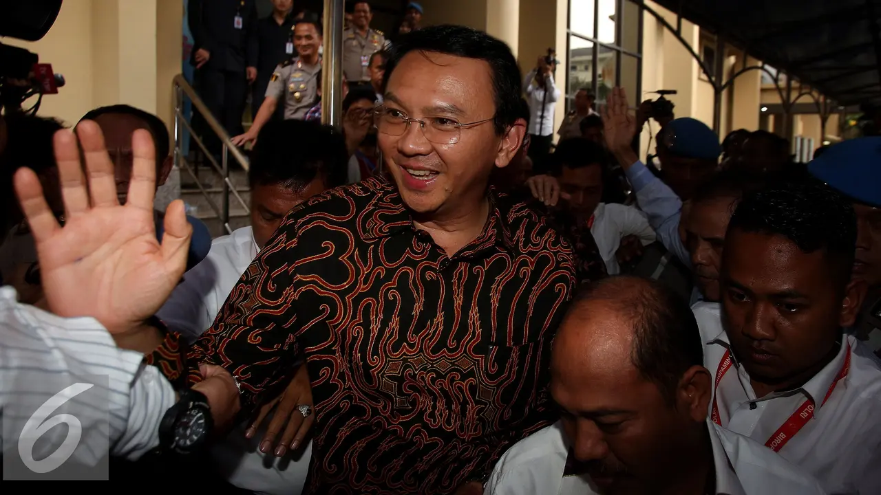 20161107- Ekspresi Ahok Usai Diperiksa Bareskrim-Jakarta- Johan Tallo