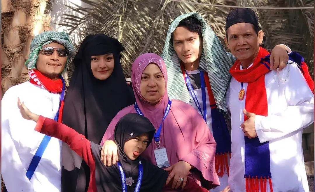 Siti Badriah umrah bersama keluarga [foto:instagram.com/sitibadriahh]