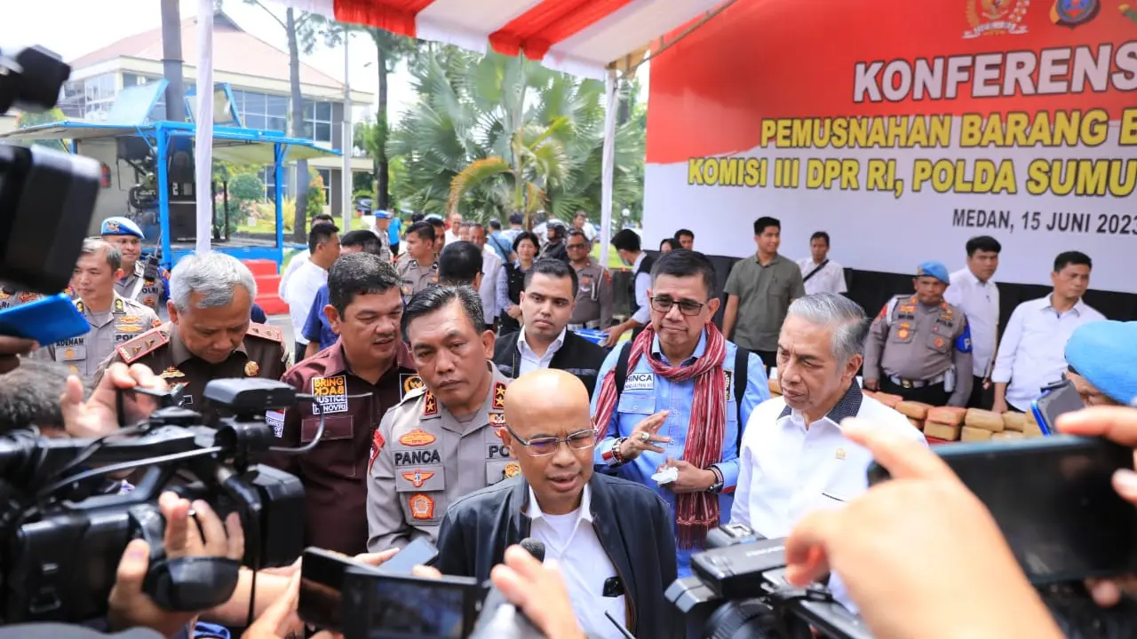 Wakil Ketua Komisi III DPR RI, Desmond Junaidi Mahesa