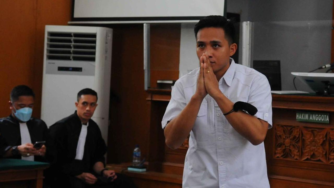 Ronny mengatakan kondisi Bharada E saat ini dalam keadaan sehat.