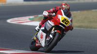 Pebalap Astra Honda Racing Team, Dimas Ekky Pratama, saat melakoni balapan kelas Moto2 European CEV International Championship seri Catalunya, Minggu (18/6/2017). (Astra Honda Racing Team)