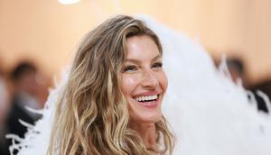 Gisele Bundchen dalam MET Gala 2023. (Theo Wargo / GETTY IMAGES NORTH AMERICA / Getty Images via AFP)