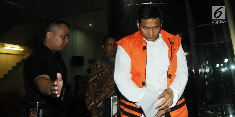 Bowo Sidik Tertunduk Usai Jalani Pemeriksaan Perdana KPK