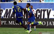 Dwigol Gemilang Gabriel Silva Antar Arema FC Taklukkan Persis Solo 2-0