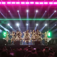 JKT48 di Panggung Pestapora 2024, Sabtu (21/9/2024). [Foto: Adrian/Fimela]