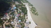 Pantai Muka Limus, Kelurahan Sawang, Kecamatan Kundur Barat, Tanjung Balai Karimun.