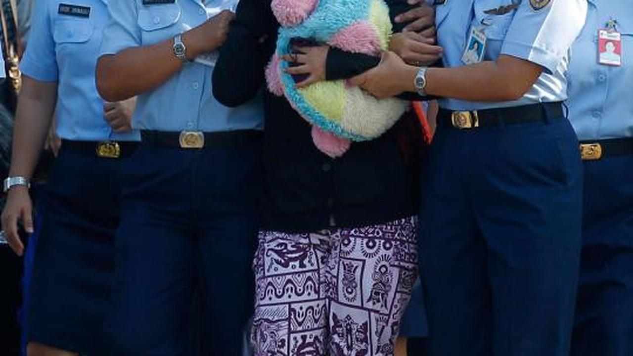 Tangisan keluarga korban Fokker