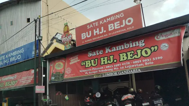 Sate Kambing Bu Hj. Bejo