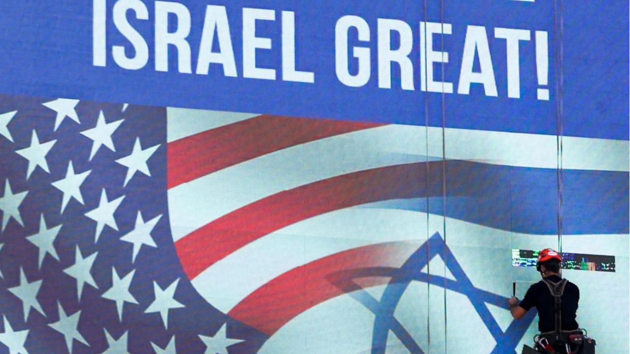 Donald Trump Menang Pemilu AS, Billboard Raksasa 'Make Israel Great' Terpampang di Yerusalem