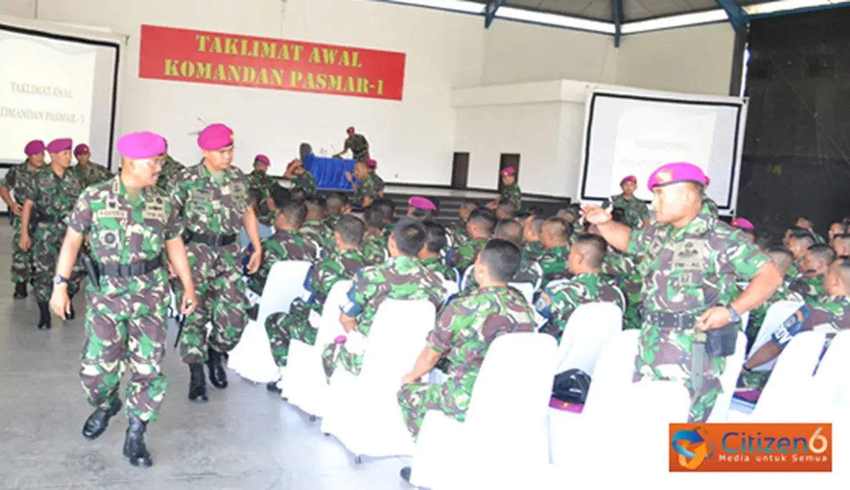 Citizen6, Surabaya: Danpasmar-1 memerintahkan juga kepada Provos di jajaran Pasmar-1 untuk laksanakan tugas mendisiplinkan Prajurit Pasmar-1  dengan tidak membiarkan kebiasaan yang keliru. (Pengirim: Budi Abdillah)