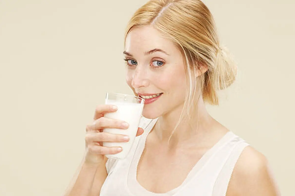 Ilustrasi Minum Susu