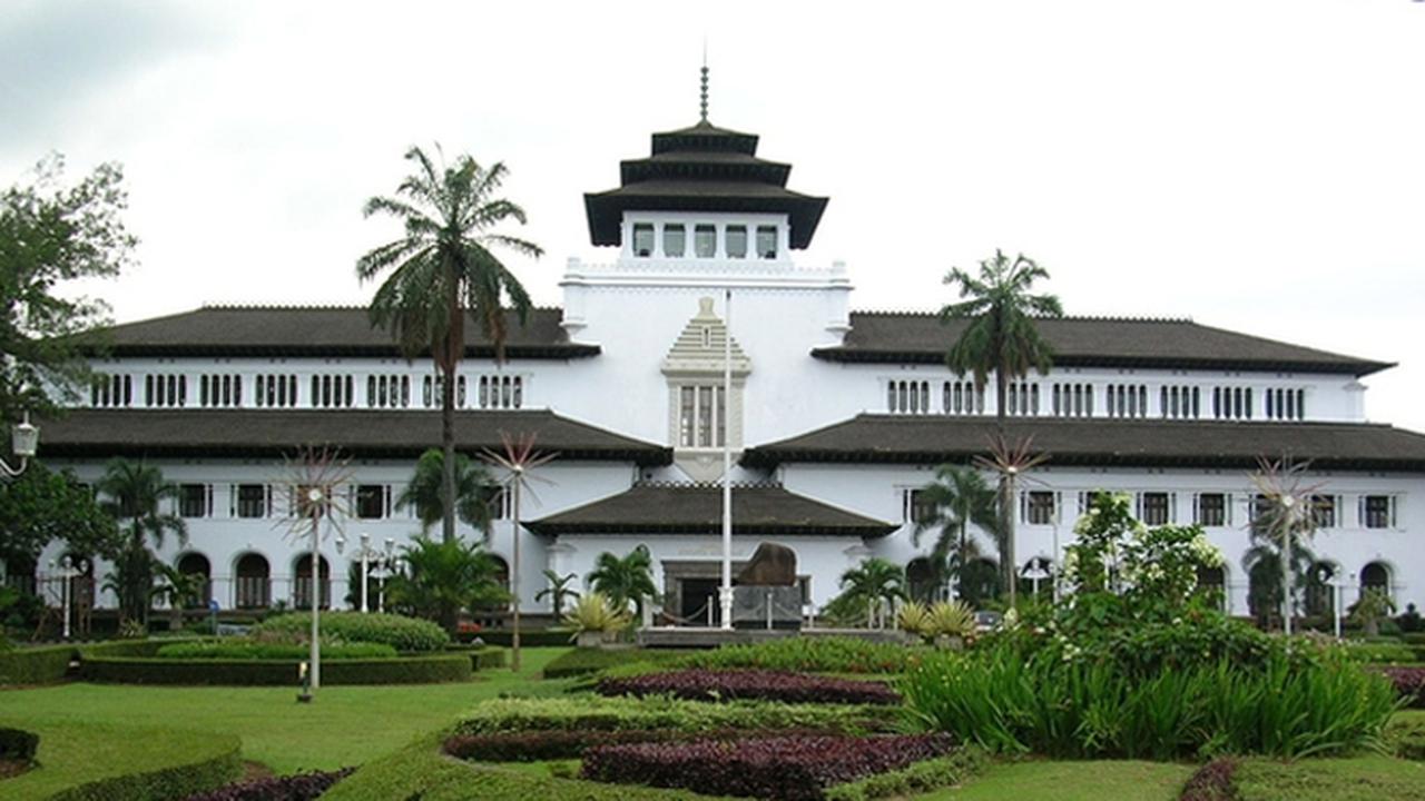 20151118-Gedung-Sate