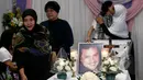Jenazah James Sahertian saat disemayamkan di Rumah Duka RSPP Jakarta Selatan, Senin (13/4/2015). (Liputan6.com/Faisal R Syam)