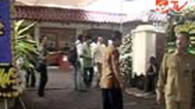 Keluarga Berbenah Sambut Ibu Ainun