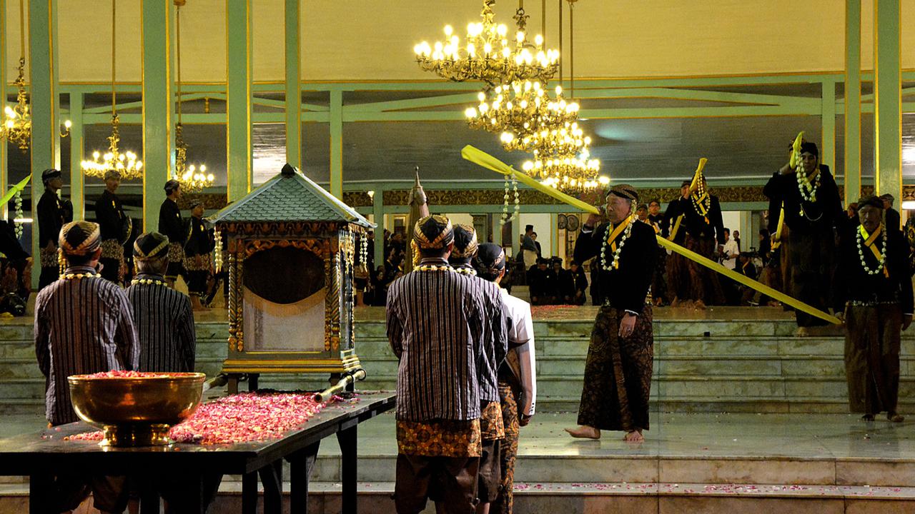 Tradisi Kuliner di Malam 1 Suro, dari Bubur Suro hingga Nasi Tumpeng yang Memiliki Filosofi Lebih dari Sekadar Makanan