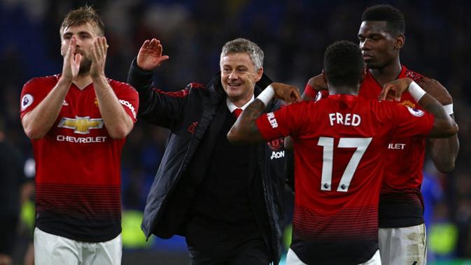 Ole Gunnar Solskjaer mengawali debutnya sebagai manajer Manchester United dengan hasil positif. Solskjaer sukses membawa MU menang 3-1 atas Cardiff City pada laga pekan ke-18 Premier League, Sabtu (22/12/2018). (AFP/CreditGEOFF CADDICK)