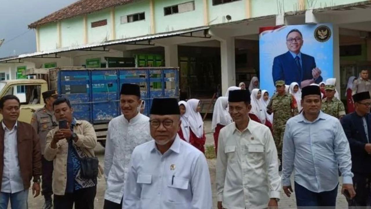 Menko Pangan Zulkifli Hasan Dorong Penguatan KDMP Bojonegoro untuk Ekonomi Desa