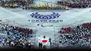 Bendera nasional Jepang dibawa ke dalam stadion oleh Motoki Iwakiri (Atletik), Tomoki Sato (Atletik), Miyuki Yamada (Renang), Sakura Koike (Renang), Kazuyasu Minobe (Anggar) dan Keiko Yamamoto (perawat) selama penutupan Paralimpiade Tokyo 2020 di Tokyo, Jepang (5/9/2021). (Joe Toth for OIS via AP)