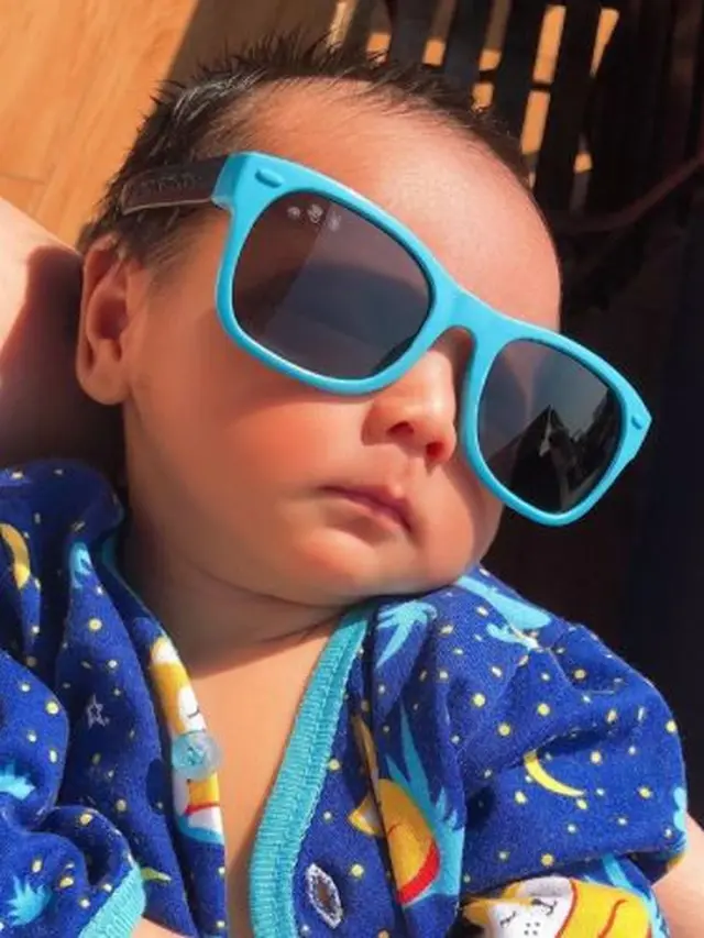 Potret 6 Bayi Artis Berjemur Pakai Kacamata, Lucu Bikin Gemas