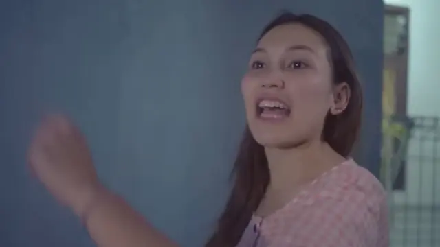 Ayu Ting Ting keliling bangunin sahur warga sekitar (YouTube/QissYou TV)