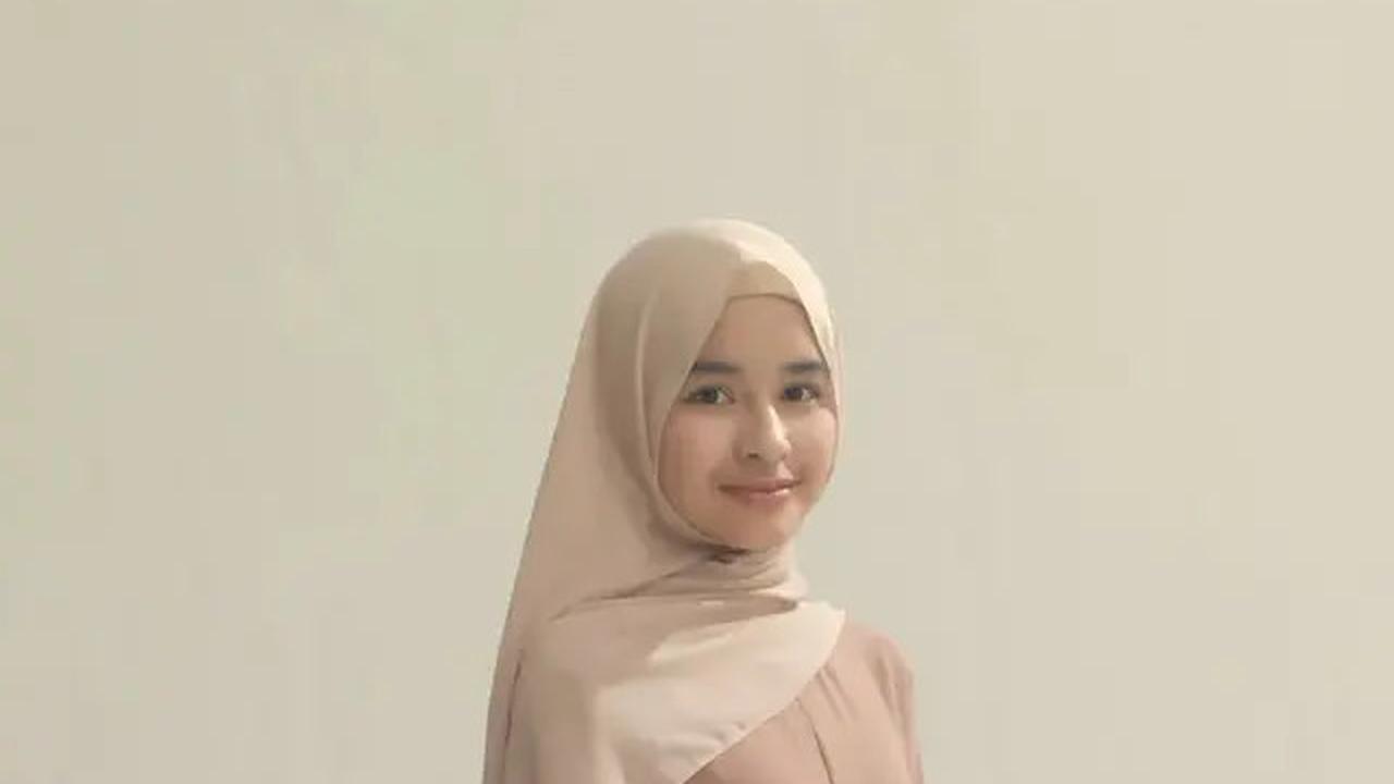 7 Potret Vania Priscilla Aktris Cilik 'Cinta Suci' Sudah Remaja, Gaya Berhijab Menawan