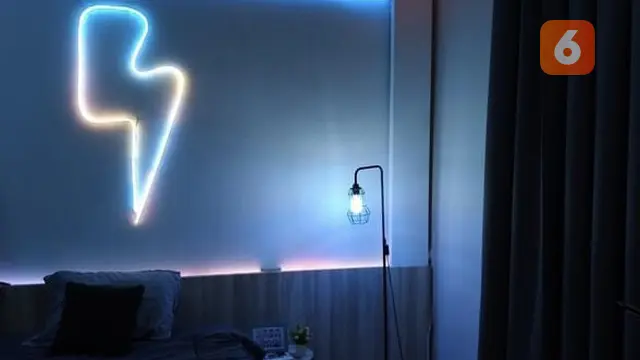 Elevate Your Space and Creativity With WiZ saat House Tour
