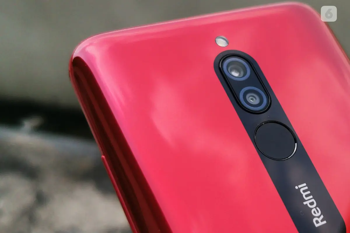 Redmi 8 - Kamera Belakang dan Sensor Sidik Jari (2)