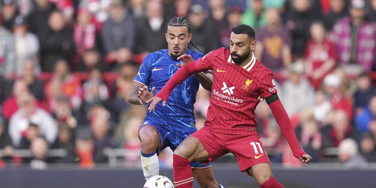 Arne Slot: Mohamed Salah bisa jadi Bek Kanan!