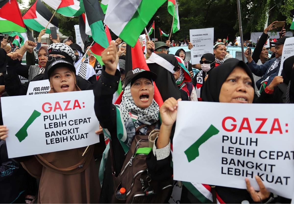 Aksi solidaritas untuk Jalur Gaza di depan Kedupes AS