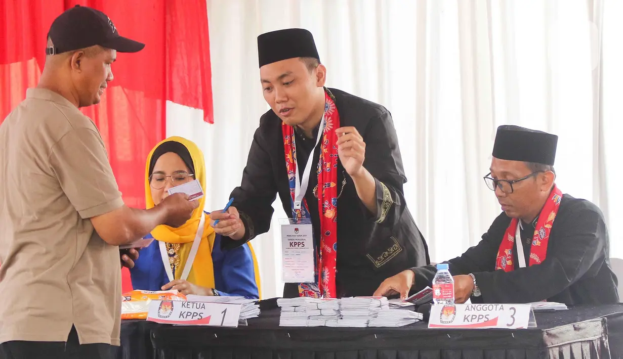 Sebelumnya, Komisi Pemilihan Umum (KPU) DKI Jakarta menetapkan 8.214.007 jiwa ditetapkan masuk dalam Daftar Pemilih Tetap (DPT) Pemilihan Gubernur-Wakil Gubernur Jakarta 2024. (Liputan6.com/Herman Zakharia)
