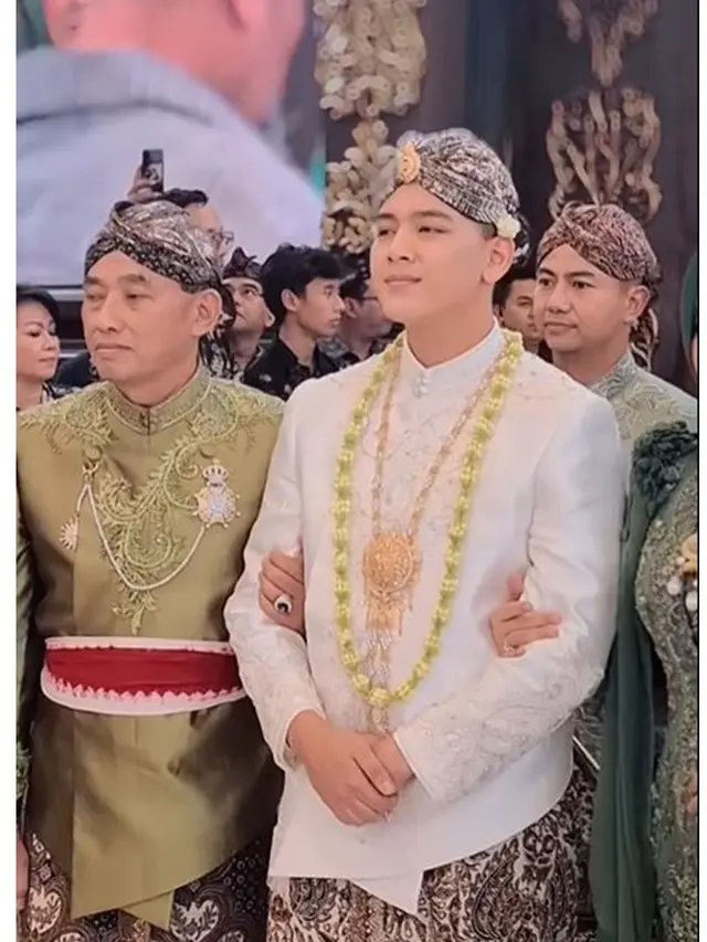8 Momen Pernikahan Putri Andika Perkasa dengan Iptu Hafiz Akbar, Kental Adat Jawa