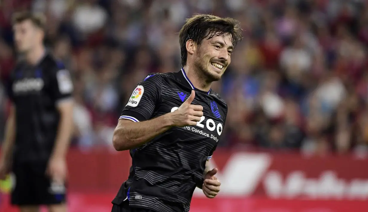 David Silva memutuskan untuk mengakhiri karier sepak bola setelah mengalami cedera Ligamen Lutut Anterior (ACL), saat menjalani latihan pramusim dengan klubnya Real Sociedad. (CRISTINA QUICLER/AFP)