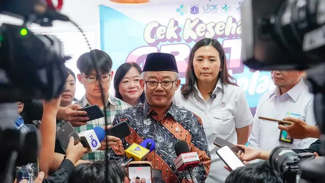 Menteri Pendidikan Dasar dan Menengah, Abdul Mu’ti mengatakan Cek Kesehatan Gratis sekolah bertujuan memberikan pemahaman kepada peserta didik tentang kondisi kesehatannya sejak dini, sekaligus membangun kesadaran hidup sehat. (dok Kemenkes)