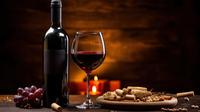 Wine quotes to sip with your favorite drink. (Photo: rorozoa/Magnific)