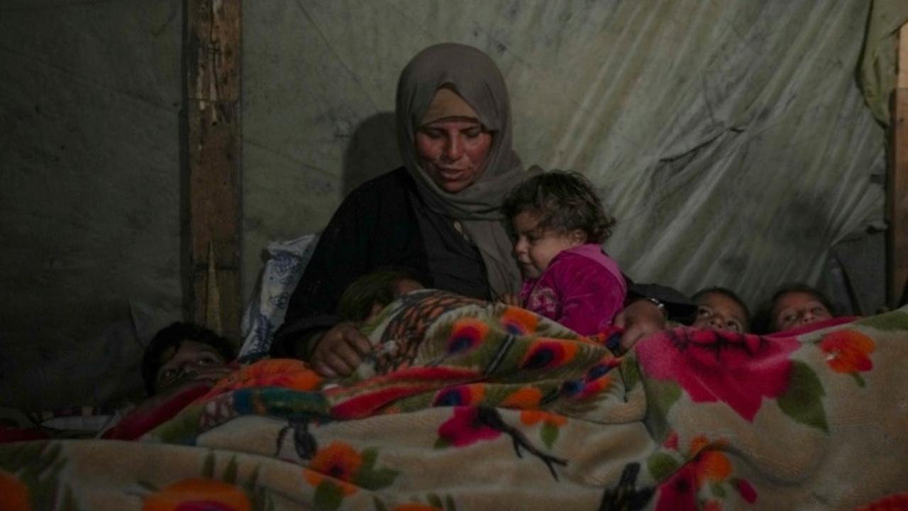 Tiga Bayi di Gaza Meninggal Karena Membeku Kedinginan di Tenda Pengungsian