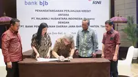 PT. Bank Pembangunan Daerah Jawa Barat & Banten, Tbk (bank bjb) melakukan kerja sama pembiayaan fasilitas kredit modal kerja bank bjb kepada PT. Rajawali Nusantara Indonesia (Persero)