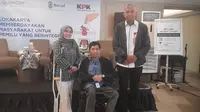 Direktur Sosialisasi dan Kampanye Anti Korupsi Komisi Pemberantasan Korupsi (KPK) Amir Arief (kemeja putih) soal peran penyandang disabilitas dalam Pemilu 2024. Foto: Bandung Independent Living Center (Bilic).