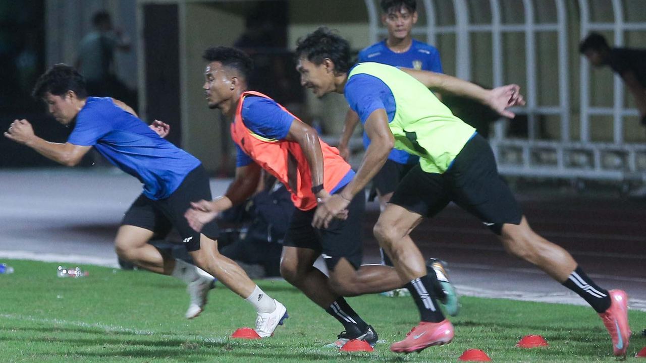 FOTO: Liga Indonesia All Star Mulai Latihan Jelang Hadapi Oxford United di Piala Presiden 2025