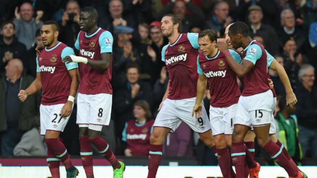 Gol Andy Carroll Buat West Ham Menang Atas Chelsea 2-1
