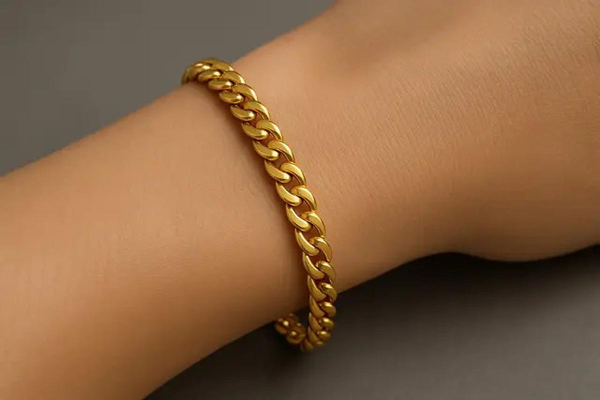 8 Model Gelang Emas 24 Karat 5 Gram yang Lagi Tren, Mewah Tapi Simpel untukSehari-Hari