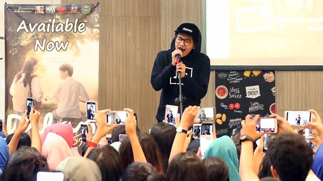 [Bintang] Iqbaal Ramadhan