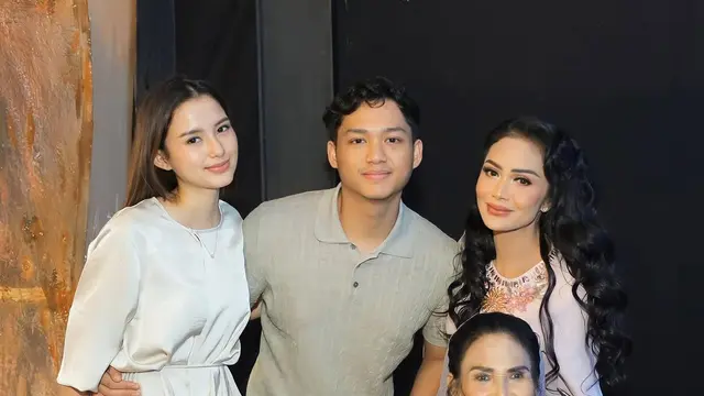 Parade Kaftan dari Kris Dayanti hingga Amora Lemos Saat Bukber Keluarga Besar