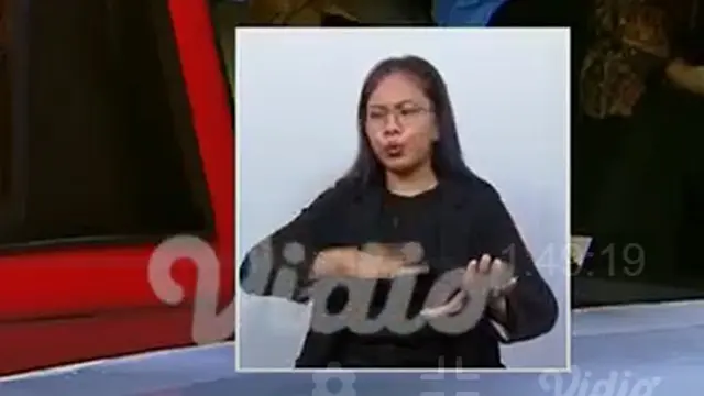 Unik, Juru Bahasa Isyarat yang Viral usai Debat Capres Ketiga adalah Penyandang Tuli. Foto tangkapan layar Vidio.com.